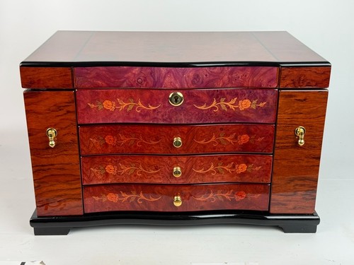 High gloss poplar - three, drawer